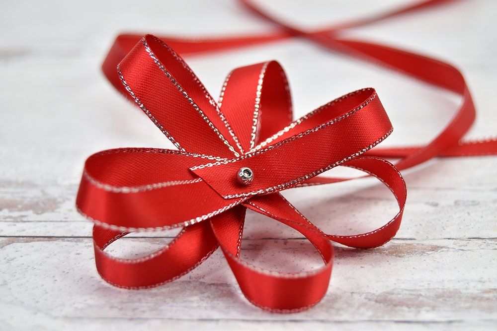 Christmas Red Satin Ribbon w/ Silver Metallic Edge - By the Yard